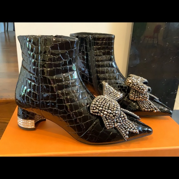 New&Beautiful Jeffrey Campbell Leather Booties.Sz8 - Picture 2 of 3
